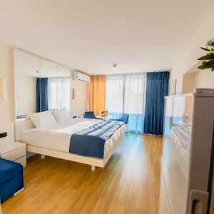  Апартаменты Orbi City Sea View